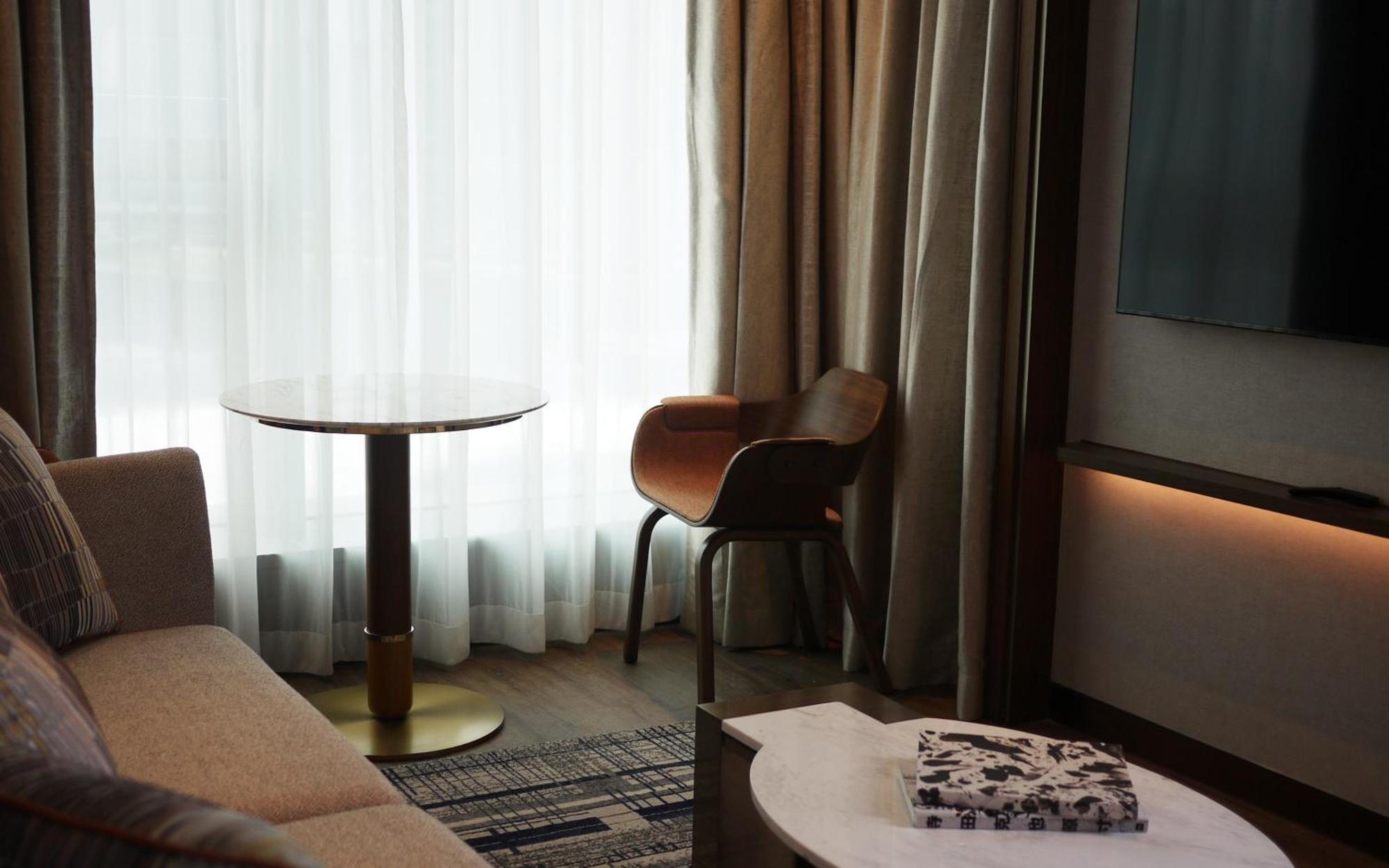Hotel Dorsett Kai Tak à Hong Kong Extérieur photo